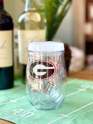 a clear hard plastic drink tumbler with a  georgia bulldogs logo