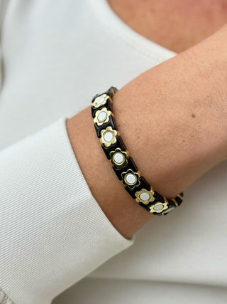 black and gold flower stretch bracelet