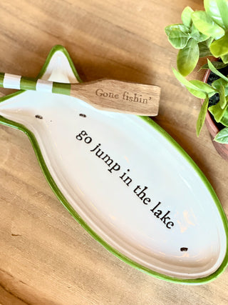 ceramic fish plate and matching wooden spreader that says gone fishin