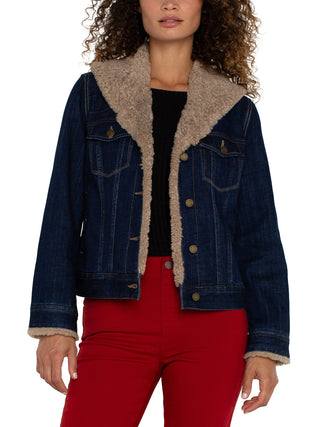 a classic rinse denim jean jacket with plush sherpa collar and front button design