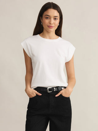 A white short sleeve t shirt 