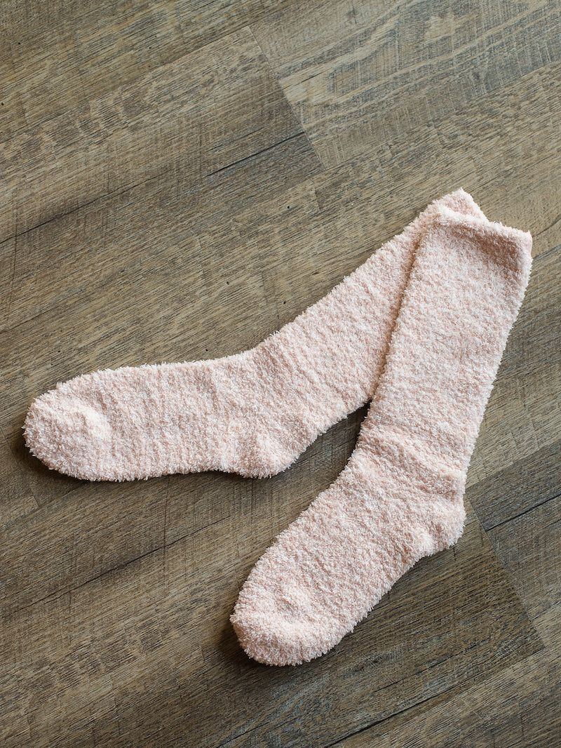 Barefoot Dreams CozyChic Heathered Socks in Dusty Rose/White – DazzleUSA